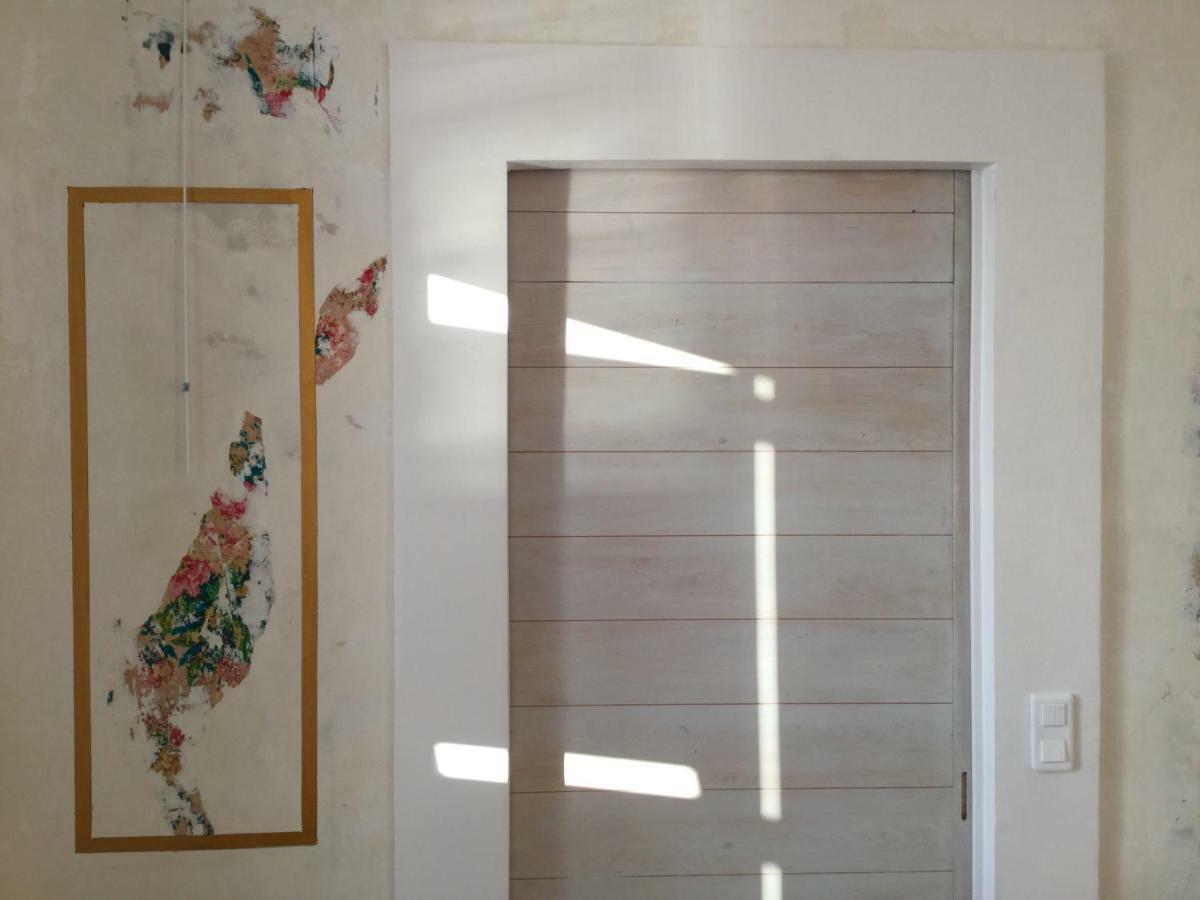 Appartamento Cabanon Marseillais 45 m2 sur l'eau à Malmousque Marsiglia Esterno foto